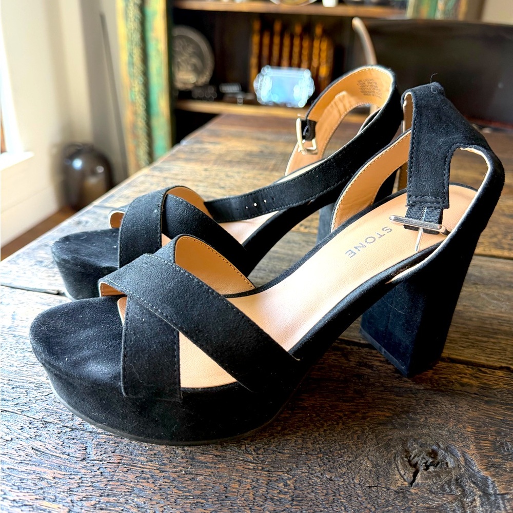 Sun and Stone Black Heels Size 7.5